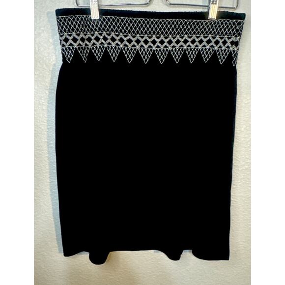 J. Jill Smocked Embroidered Waist A-Line Skirt Size Petite Medium Pull On - Picture 1 of 6